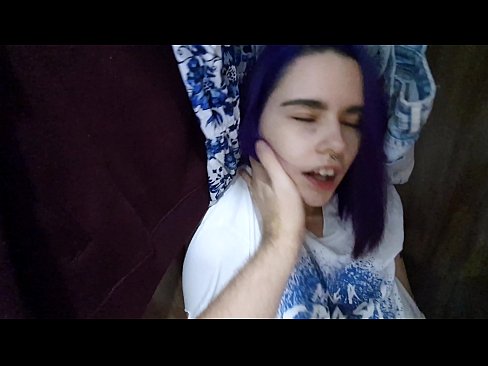 ❤️ Şkafda bacımı tapdım və ona cum kömək etdi ️❌ Porno bizdə ❌️❤